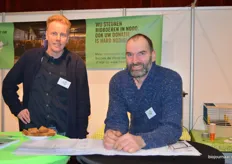 Sybrand en Joost van Dam van Natuurweide. De Doneeractie is nog steeds actief: bio boeren steunen in nood. “Zeker met alle regels en wetgevingen van deze tijd hebben de boeren het enorm moeilijk, dus we hopen dat door deze maatschappelijke actie de ontwikkelingen door kunnen gaan” aldus Sybrand. 